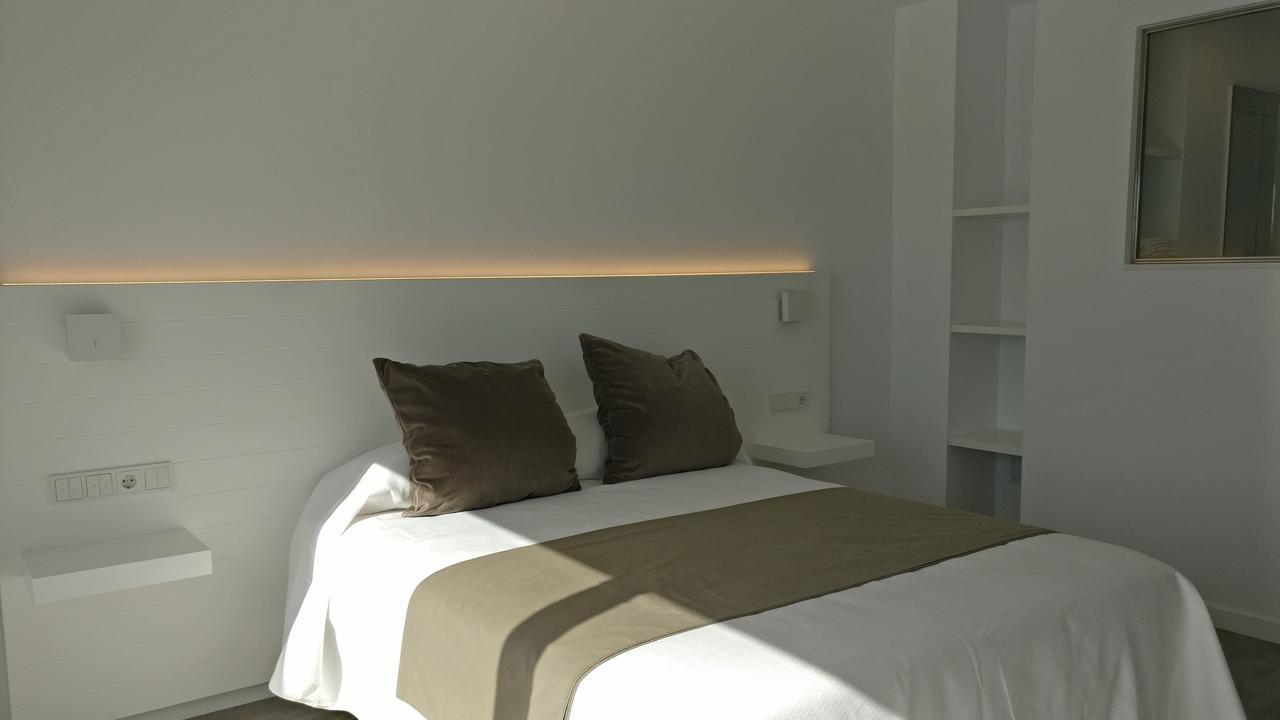 Hostal La Palma Fornells  Luaran gambar